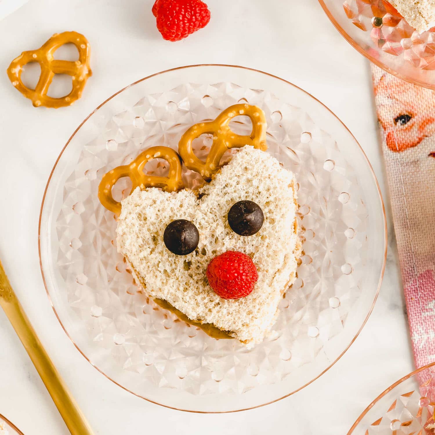 Make Lunch Merry: Fun Reindeer Sandwiches Kids Can Help Create
